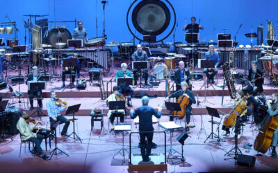 Ensemble Modern enerverend magisch met Paxton en Poppe