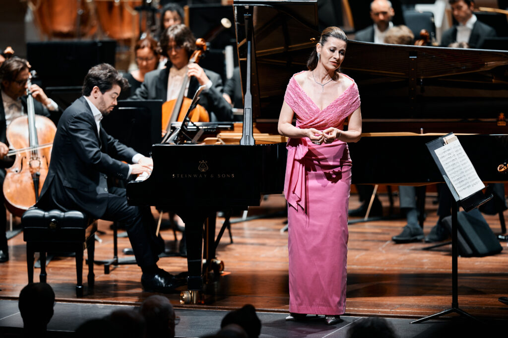Reiss en Shani in Mozart