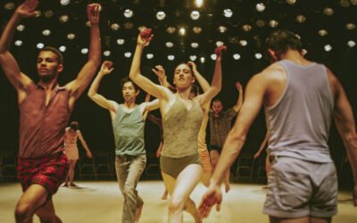 NDT 1 danst het zinderende ZŌ van Ohad Naharin